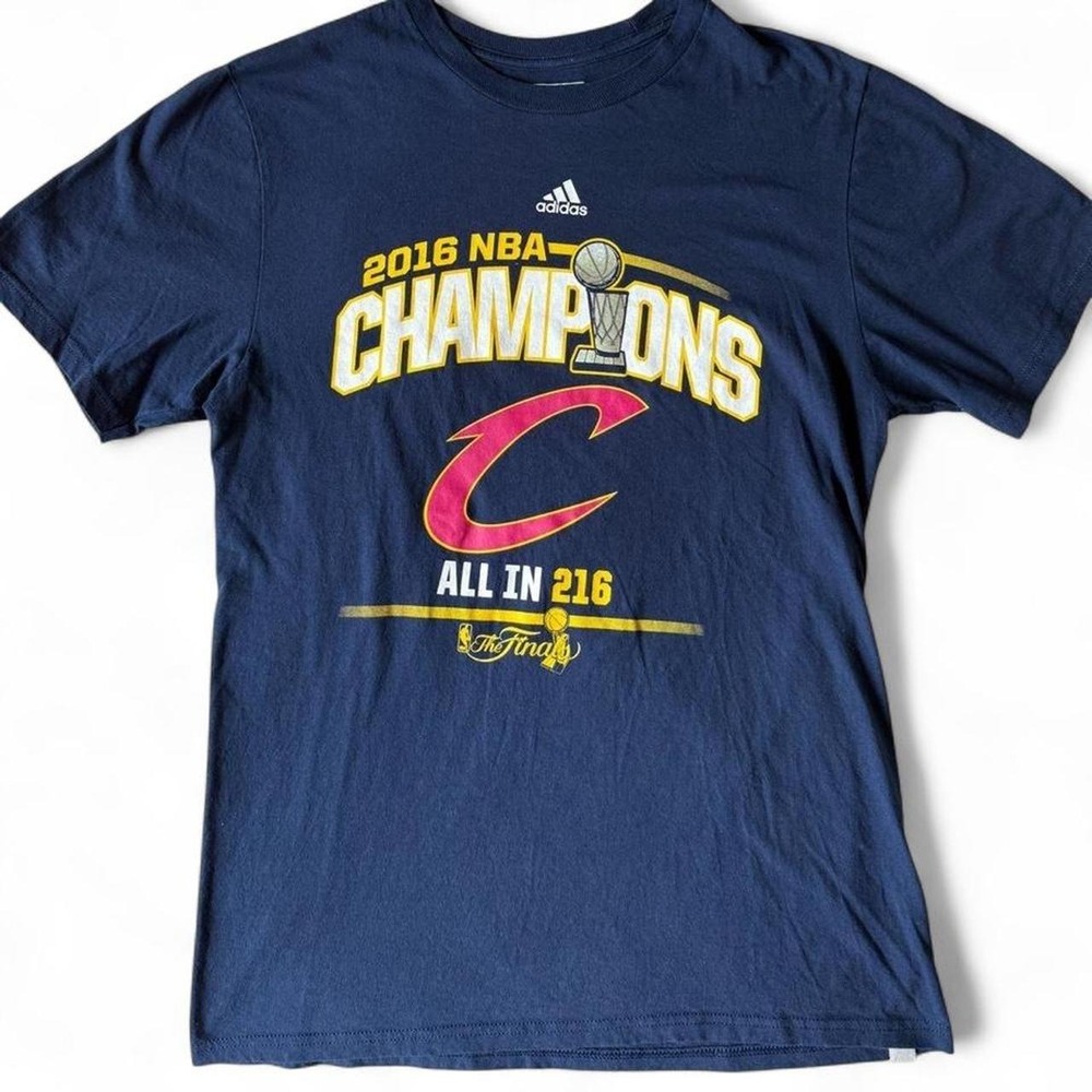 Adidas Cleveland Cavaliers 2016 NBA Champions T Shirt Mens Medium LeBron Finals